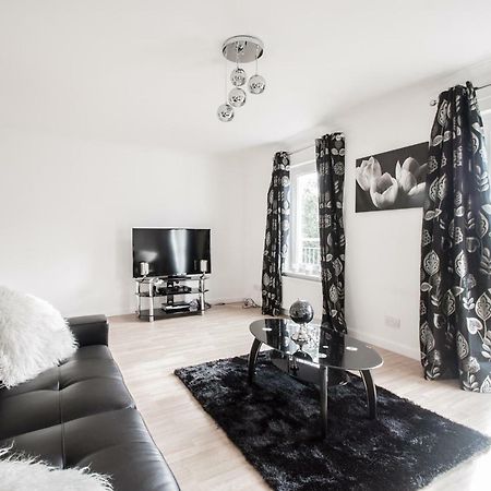 Orange Town House - Shaw Road, Only 6 Minutes To City Centre Aberdeen Dış mekan fotoğraf