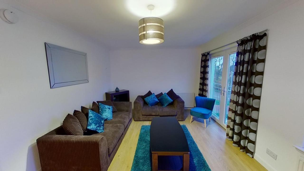 Orange Town House - Shaw Road, Only 6 Minutes To City Centre Aberdeen Dış mekan fotoğraf