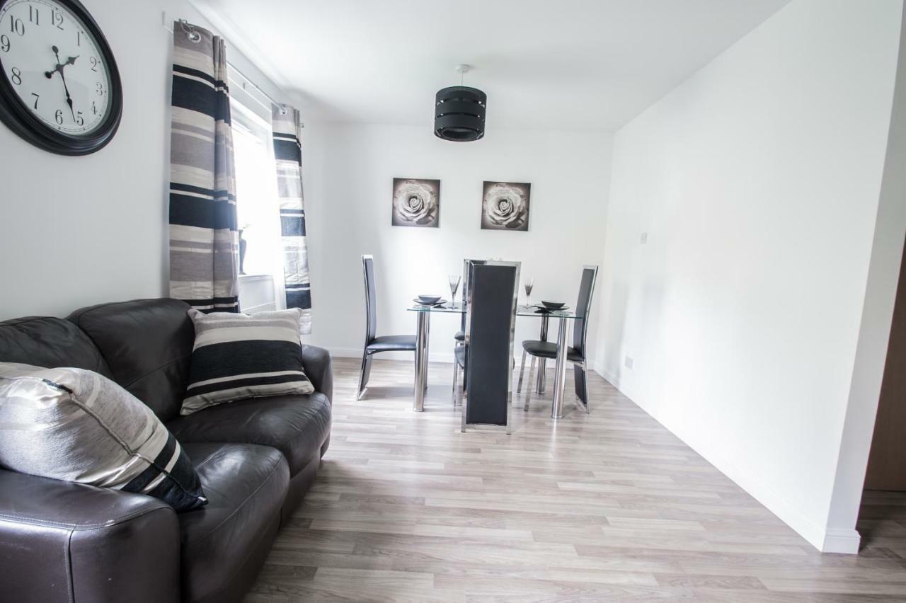 Orange Town House - Shaw Road, Only 6 Minutes To City Centre Aberdeen Dış mekan fotoğraf