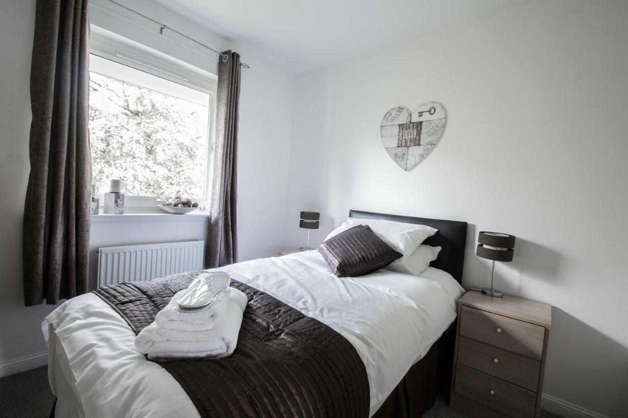 Orange Town House - Shaw Road, Only 6 Minutes To City Centre Aberdeen Dış mekan fotoğraf