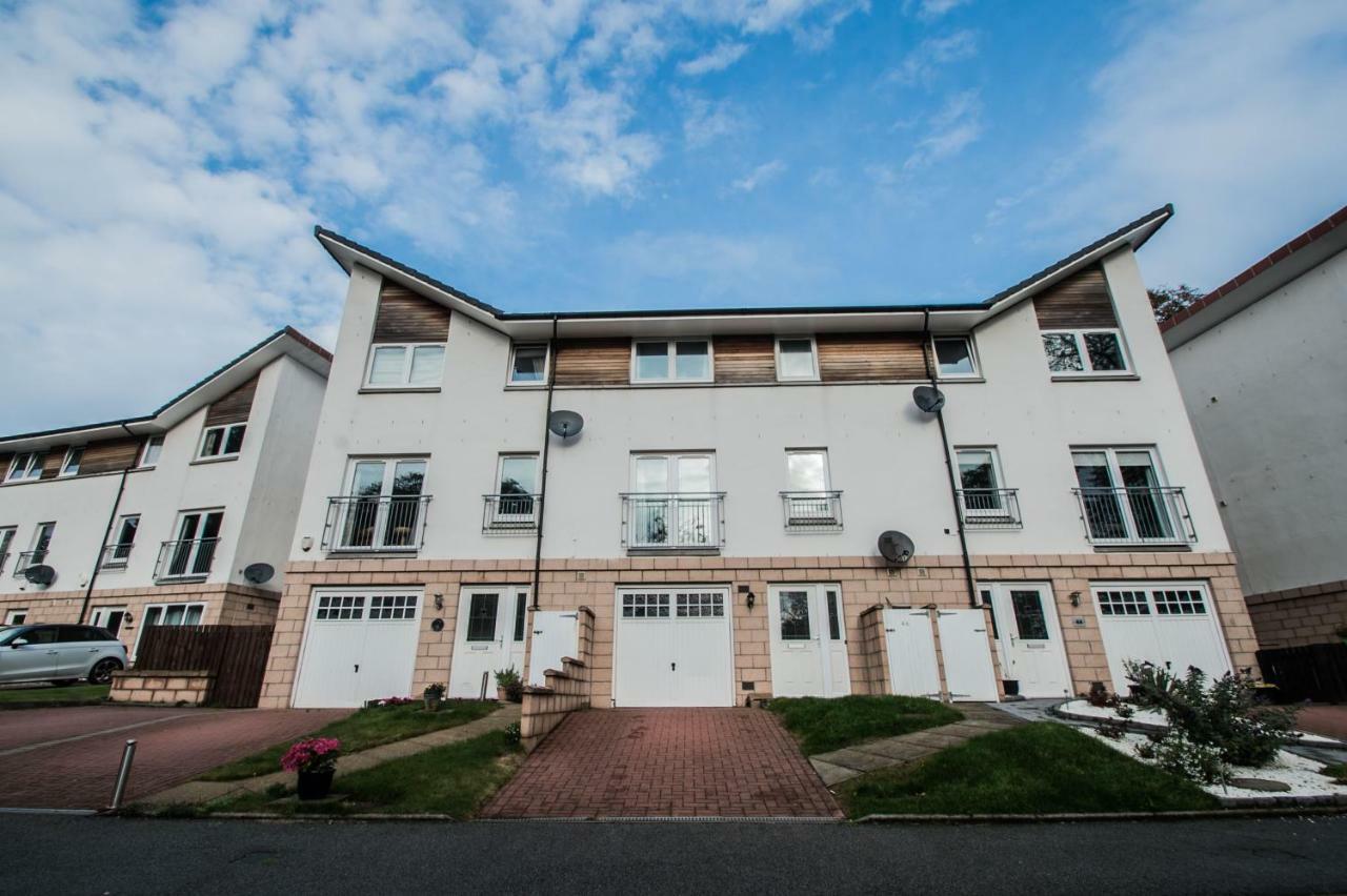 Orange Town House - Shaw Road, Only 6 Minutes To City Centre Aberdeen Dış mekan fotoğraf