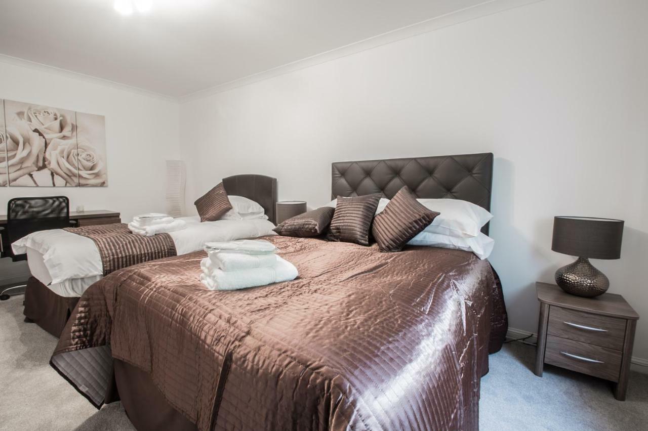 Orange Town House - Shaw Road, Only 6 Minutes To City Centre Aberdeen Dış mekan fotoğraf